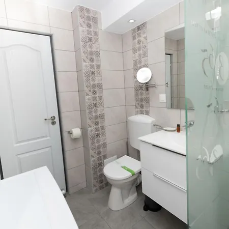 365 Guest Apartment Hunedoara Exterior photo